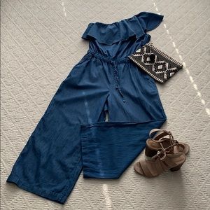 NWT One shoulder ruffle jumpsuit